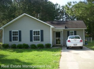 207 Commons Ct, New Bern, NC 28560