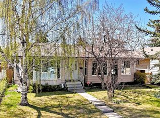 316 N Glamorgan Pl SW, Calgary, AB T3E 6M2