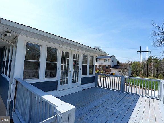 5th image of 18 Magnolia Ave