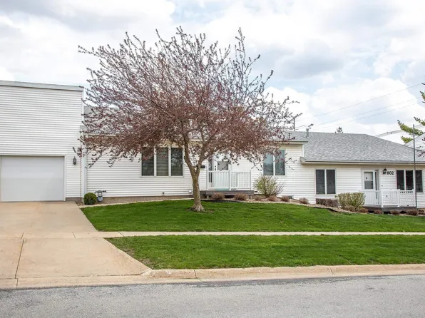 812 6th St NW, Waverly, IA 50677