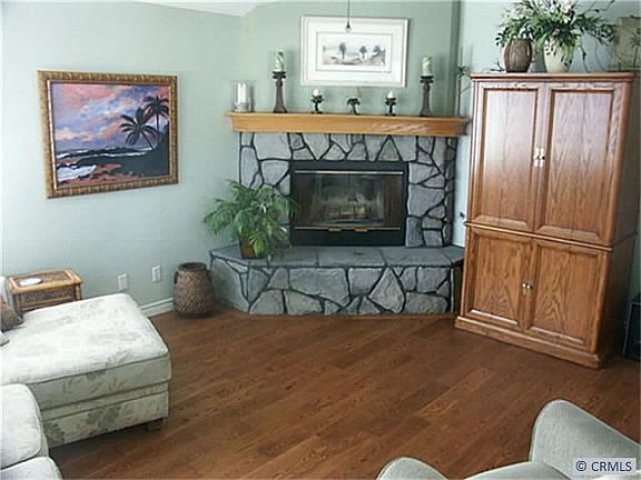 3rd image of 4692 Abbotswood Cir