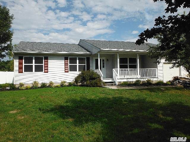 1st image of 18 Creekside Dr
