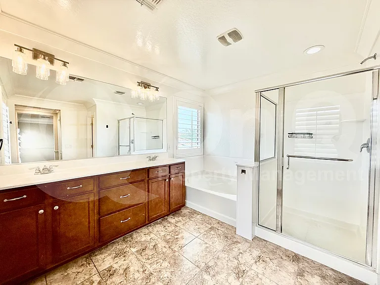 12025 W Avenida Del Rey — Photo 24