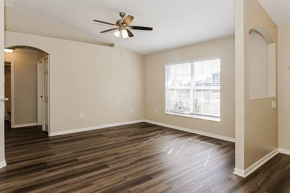 3 bed, 2.0 bath, 1224 sqft, $2,750 — Photo 3