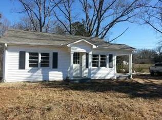 933 Brookdale Rd, Toccoa, GA 30577