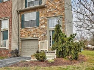 1279 Wanda Dr, Hanover, PA
