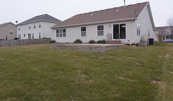 3rd image of 2772 Cranston Cir