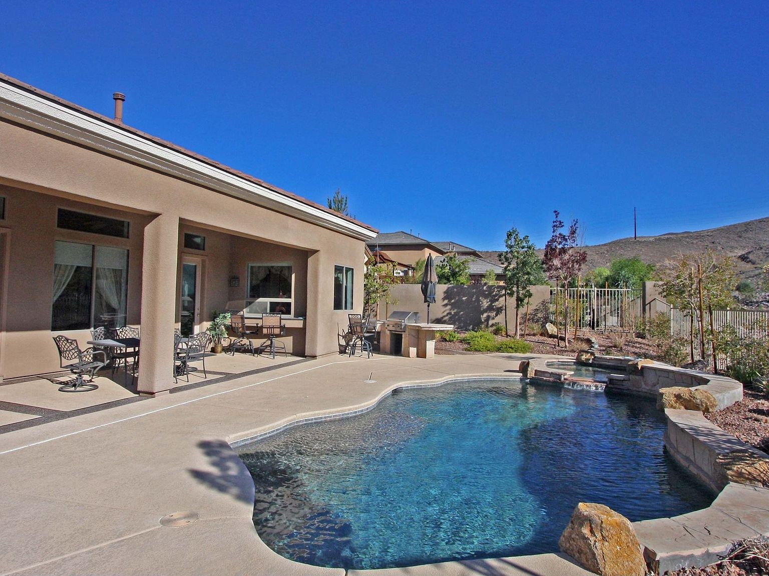 21 Chenal Pass, Henderson, NV 89052 | Zillow