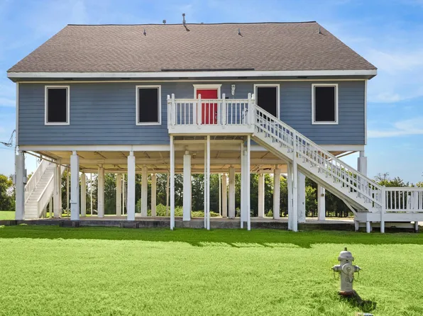 216 Rue Orleans St, Baytown, TX 77520