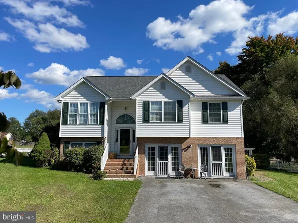 25 Tranquility Ave, Martinsburg, WV 25405