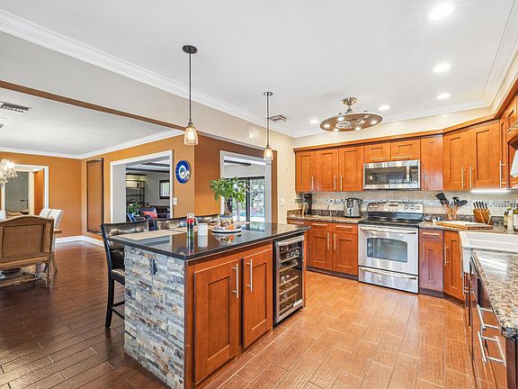 2nd image of 1580 NE 47th Court