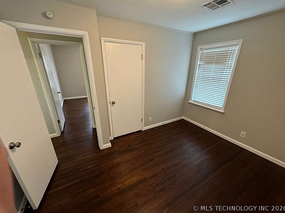 4th image of 4928 S 24th West Pl