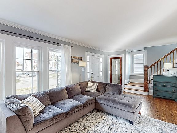 3rd image of 2427 8th St