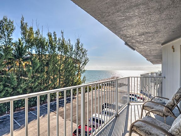 3rd image of 201 E Ocean Dr #1-311