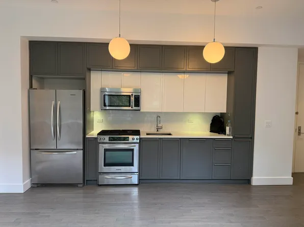 416 W 52nd St, New York, NY