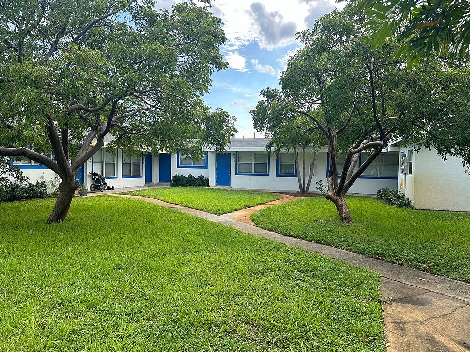 1st image of 140-240 NW 40th St #224