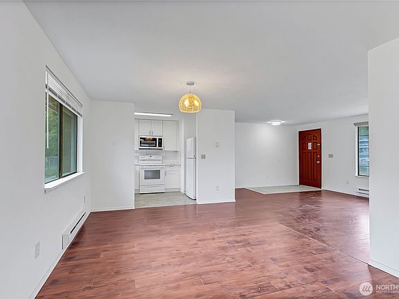 5th image of 1318 S 82nd Street