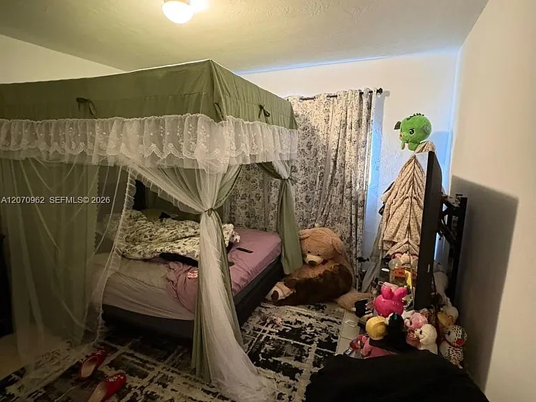 11840 NE 19th Dr #14 — Photo 9