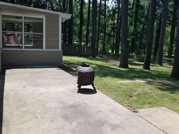 4th image of 219 Pine Lake Dr