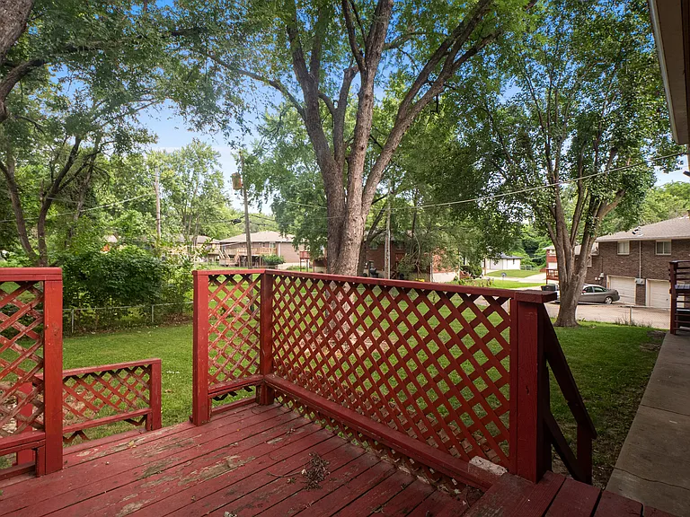 1310 S 49th Ter #1310 — Photo 16