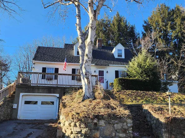 14 Litchfield Street, Springfield, VT 05156