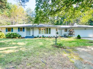 12414 Lakeshore Dr, Grand Haven, MI 49417