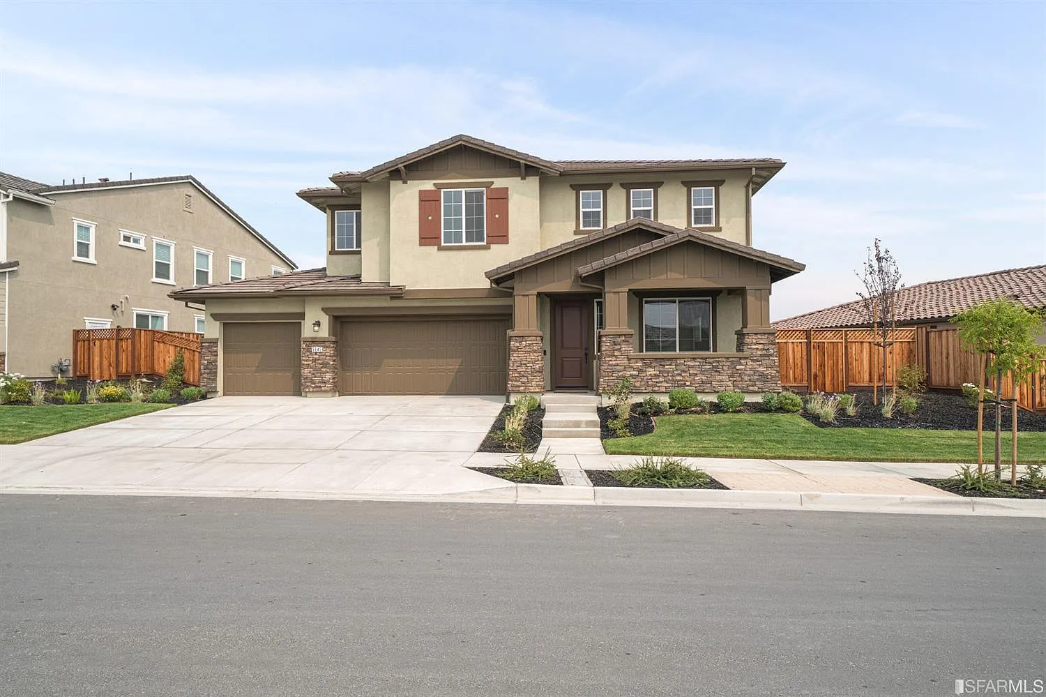5545 Sierra Trail Way photo 1