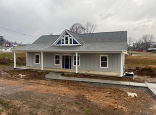 2195 Fincher Dr, Westmoreland, TN 37186