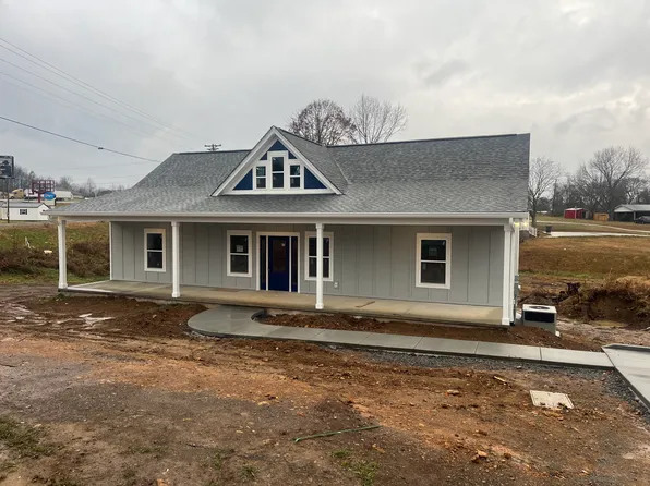 2195 Fincher Dr, Westmoreland, TN 37186