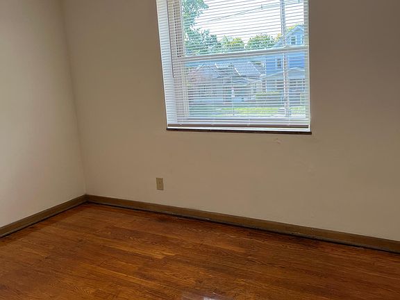 5th image of 2636 Indianola Ave APT K