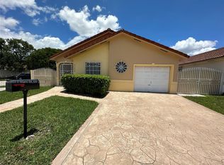 3299 W 76th St, Hialeah, FL 33018