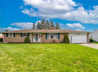 1540 Overlook Dr, Alliance, OH 44601