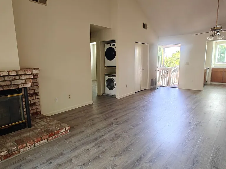 1023 Chadwick Cir — Photo 14