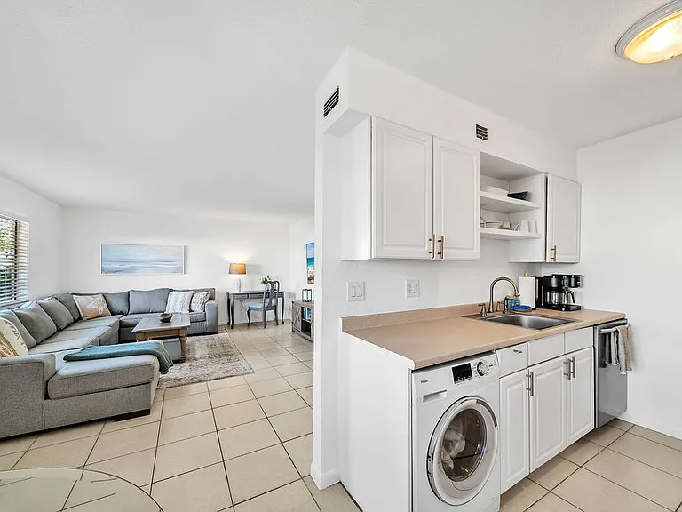 4625 Bayshore Dr #D3 — Photo 11