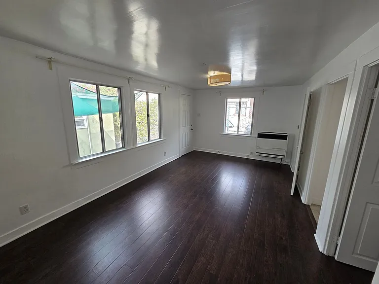 4628 York Blvd — Photo 3