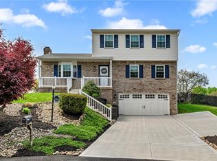 248 Sycamore Ridge Dr, Springdale, PA 15144