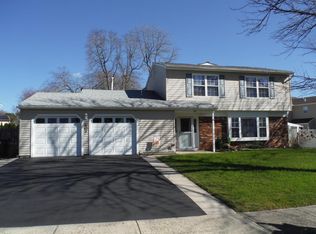 77 Appletree Rd, Howell, NJ 07731
