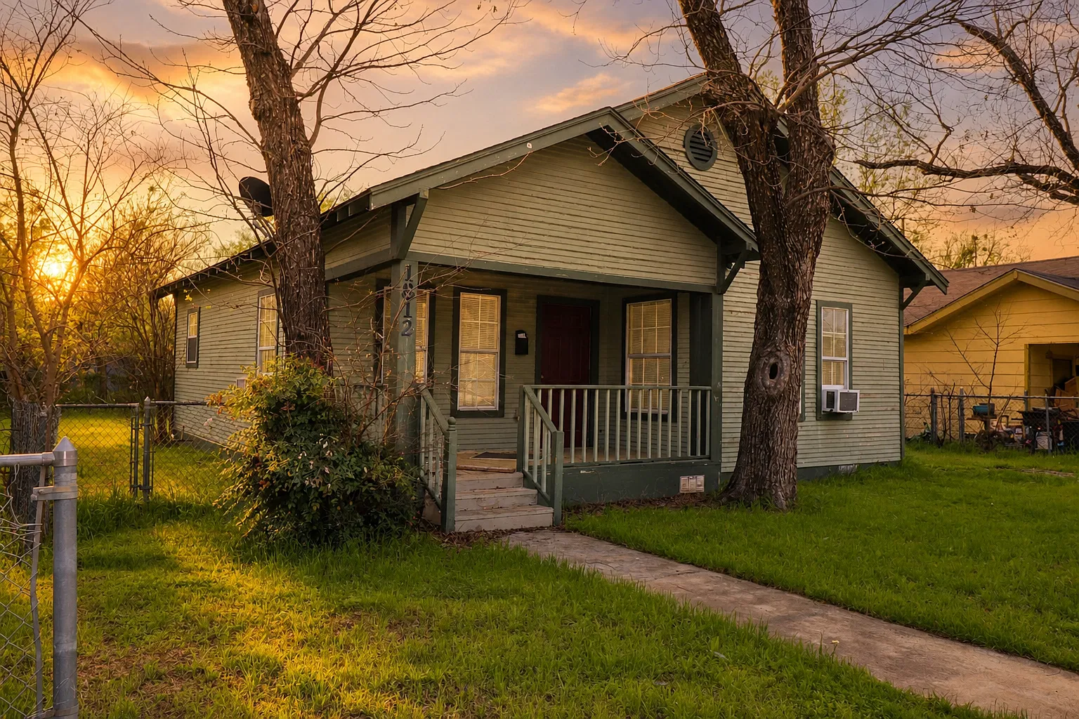 2 bed, 930 sqft, $1,099 — Photo 1