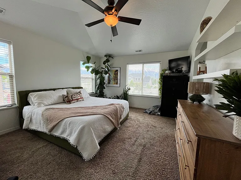 2049 S Meadow Marsh Dr — Photo 13
