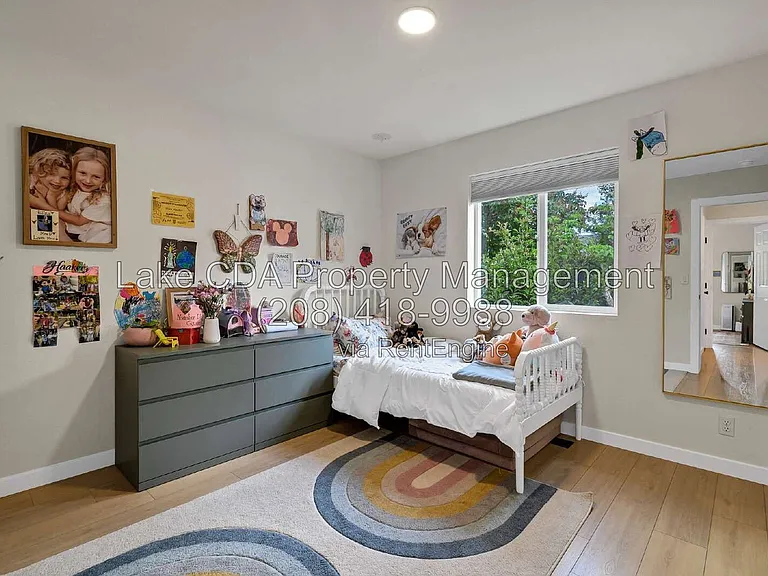 2082 E Greenleaf Ln — Photo 27