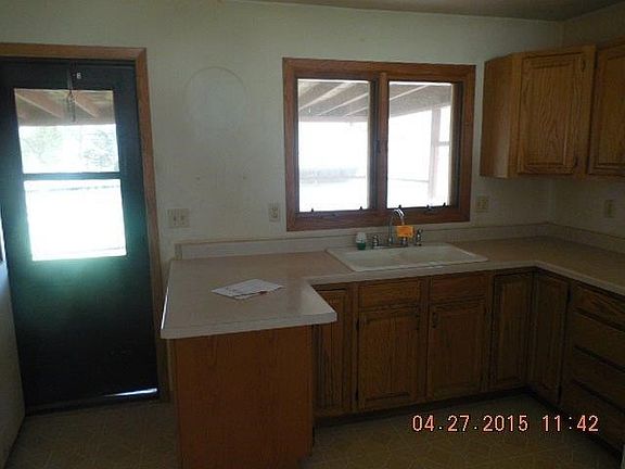 3rd image of 927 Roncevalles Ave