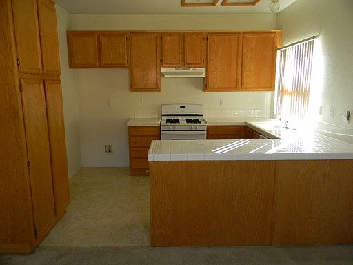 4th image of 12812 Westbury Dr