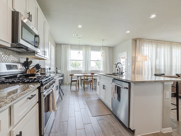 224 Stein Rd — Photo 18