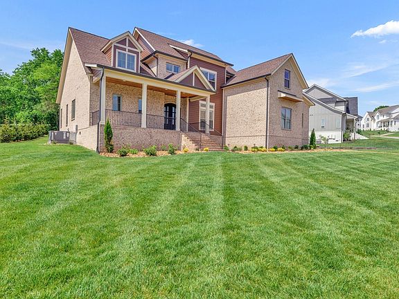 4th image of 4742 Woodrow Pl