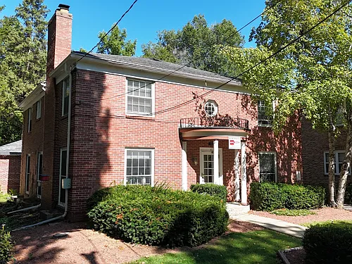 1406 Drake St Photo 1
