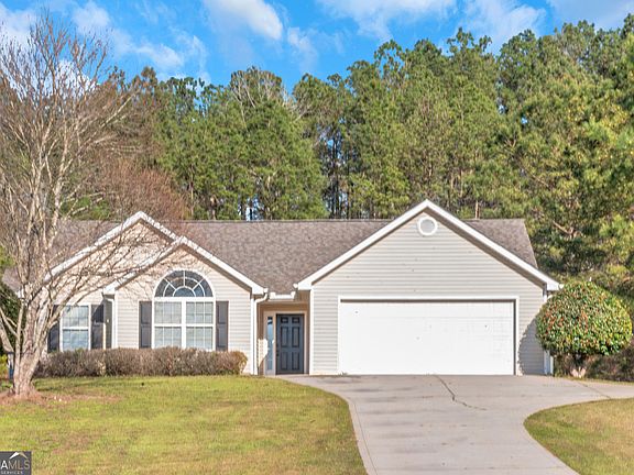 2nd image of 275 Hunters Trce