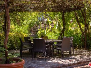 2754 Roscomare Rd, Los Angeles, CA 90077