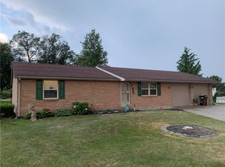 140 Windermere Dr, Greenville, OH 45331