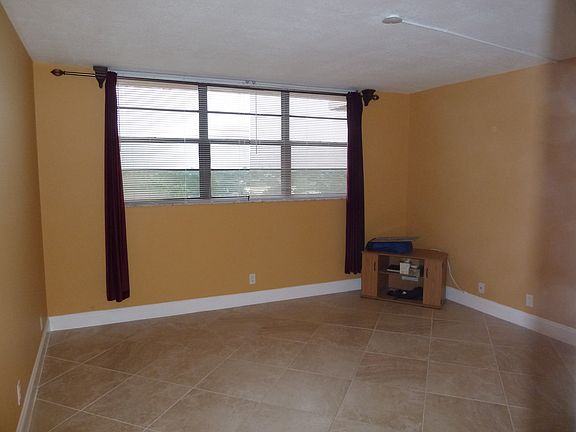 3rd image of 2400 Deer Creek Country Club Blvd APT 702-1