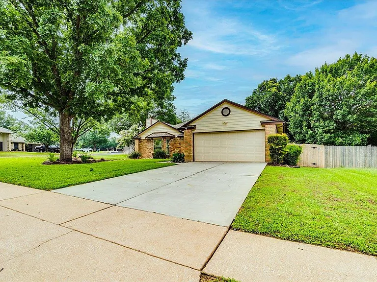 16517 Spotted Eagle Dr — Photo 29